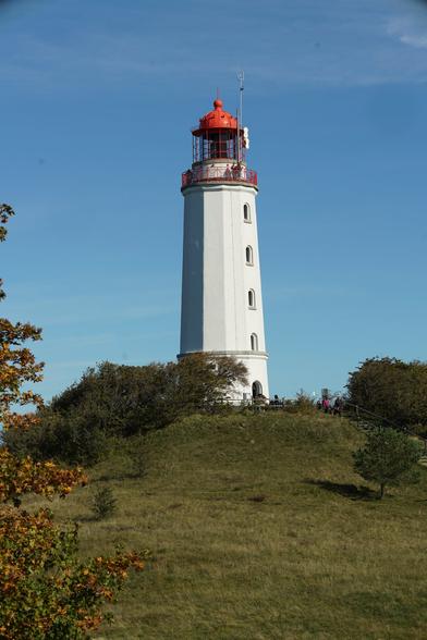 Leuchtturm auf seinem Hügel