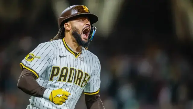 MLB insider expects Padres will make left field decision at MLB trade deadline image