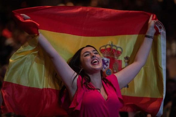 Una aficionada a Eurovisión, con la bandera de España. (Getty Images)