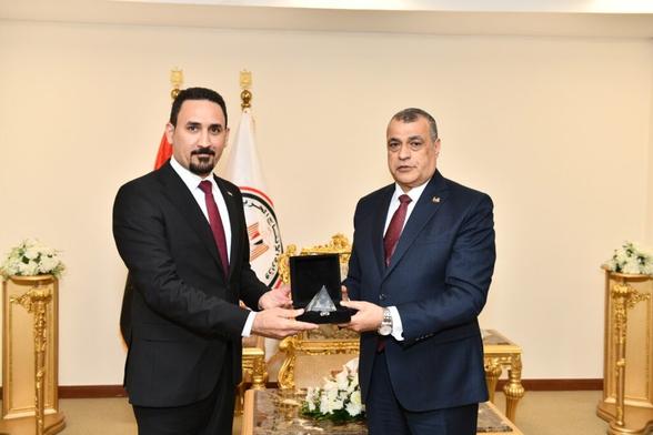 مصر تتولى إعادة تأهيل المصانع الحربية في العراق