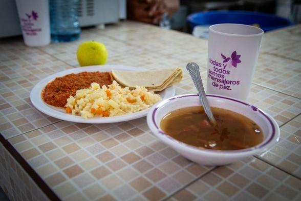 Alimentos en la mesa