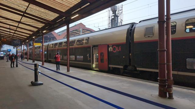 A TGV Euroduplex during embarquement in Strasbourg.