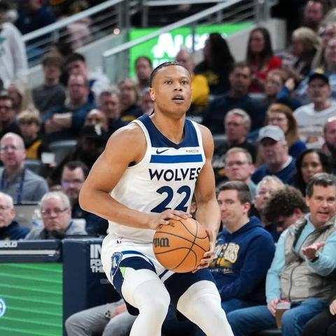 Jaylen Clark is 1,297 games away from breaking the record for most games in a row with 10 or more points