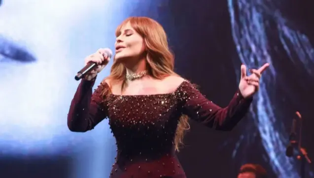 كارول سماحة تشعل مسرح قصر الثقافة في عمّان (فيديو وصور)