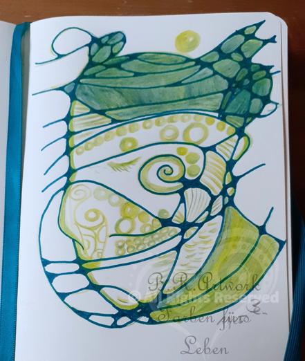 Sketchbook Seite, Neurographic mit kräftigen dunkelgrünen Linien colloriert mit Buntstift in Grüntönen und Mustern. Man könnte ein seitliches Porträt erkennen.