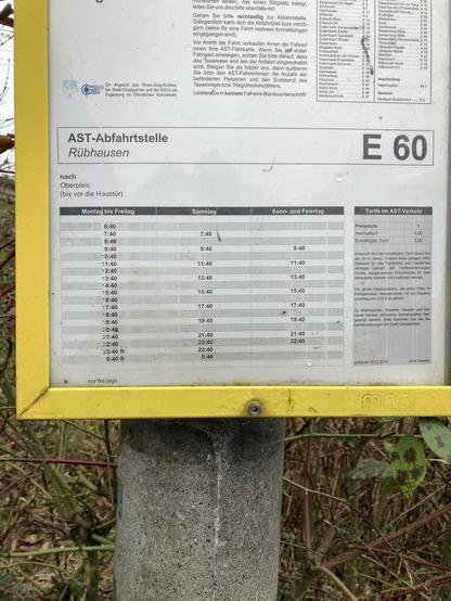 Zu sehen ist der Fahrplan des Anruf Sammeltaxis. Montag -Freitag stündlich zu beauftragenvon 6:40 - 0:40, Samstag weniger und Sonntags noch etwas weniger.