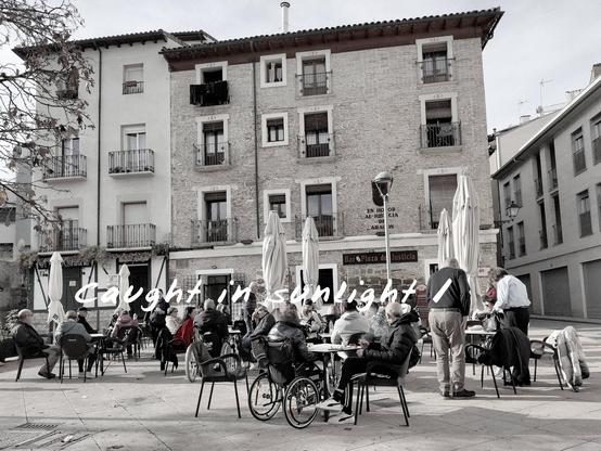 Huesca street photography made with the GNU Image Manipulation Program + G'Mic filters.