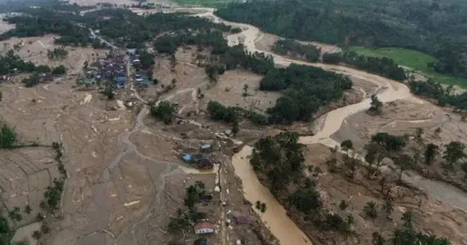 إندونيسيا سومطرة تحتاج 3 مليارات دولار لعلاج آثار الفيضانات