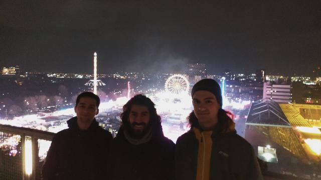 Sightseeing in Hamburg  with the Dom in the background