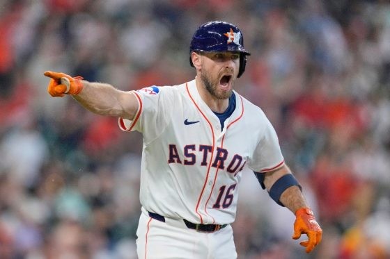 DeNAが"異色経歴"の外野手と合意か、米記者報道　オプション付2年契約、ケイらが退団 | Full-Count