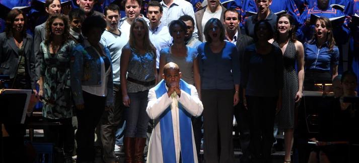 Jubilant Sykes, con la Orquesta Sinfónica de Baltimore interpretando 'Misa' de Leonard Bernstein en 2008. / Hiroyuki Ito