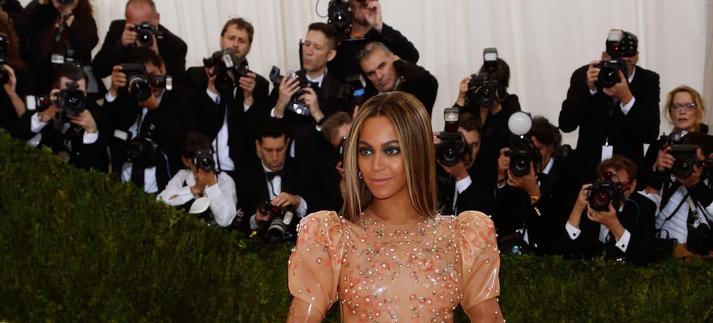 Beyonce en la MET Gala de 2016 de "Manus x Machina: Fashion in an Age of Technology". / Taylor Hill