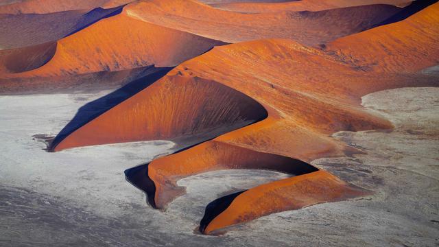 The big red sandbox - © Radek / Adobe Stock