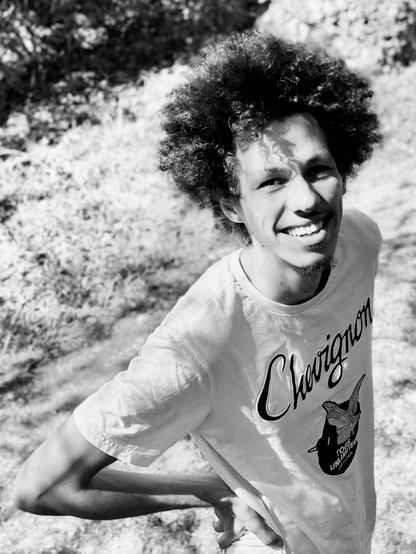 Photo d’un homme qui sourit

Photo of a man smiling