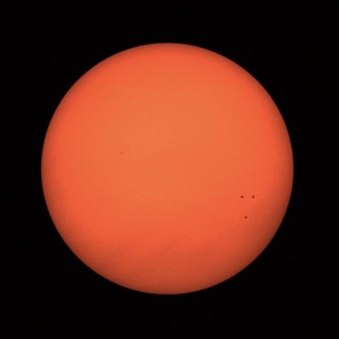 Ein astronomisches Foto der Sonne.