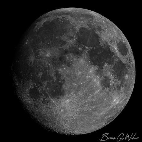A 97% illuminated waxing moon photographed on the evening of Jan 1, 2026