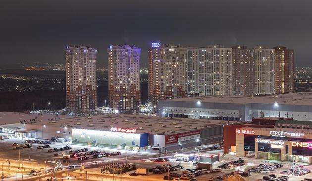 Кусок ТЦ Московского и ЖК Рассвет, и туда обязательно слазаем.