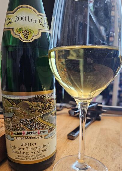 2001 Merkelback Riesling Auslese Erdener Treppchen vineyard, "Fuder #10" Mosel, Germany, glass and bottle