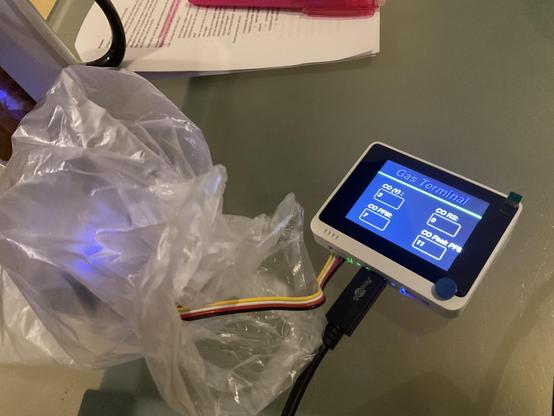 plastic bag with sensor in it showing co level of 7ppm after breathing out into bag (I don't smoke or it would be higher)