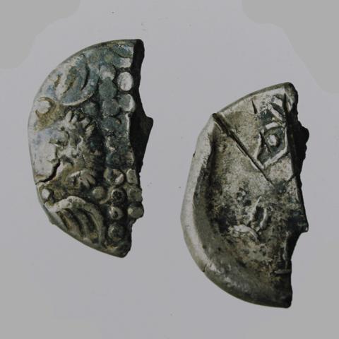 Eastern Noricum, Taurisci, clipped counterfeit tetradrachm of the ‘Frontalgesicht’ type (J. Militký archive), photo credit: 1. Neu-Kelte