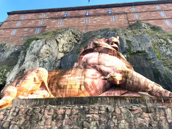 Lion de Belfort, with exagerated color contrast