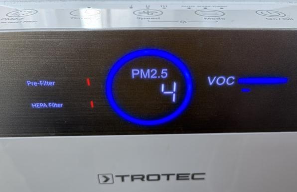 Display Luftreiniger Trotec Airgoclean 200E.