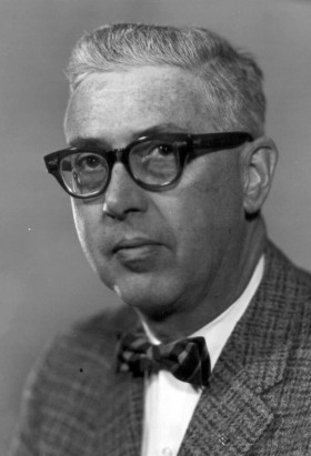 Dr. Jack Hopps, electrical engineer, cardiac pacemaker inventor, date unknown.
(courtesy National Research Council of Canada Archives)