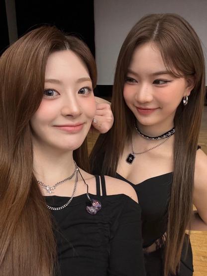 Seeun and Isa