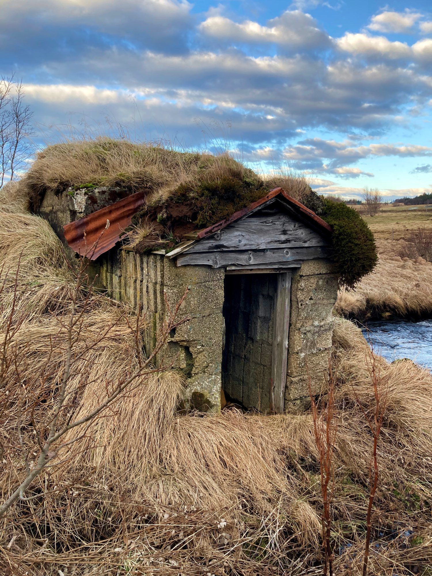 A strange little abandoned hut