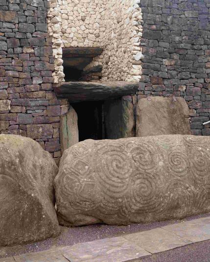 Entrance at Newgrange, photo credit 1. Neu-Kelte