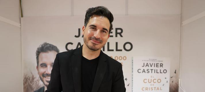 El escritor malagueño Javier Castillo en la Feria del Libro de Madrid / Europa Press News