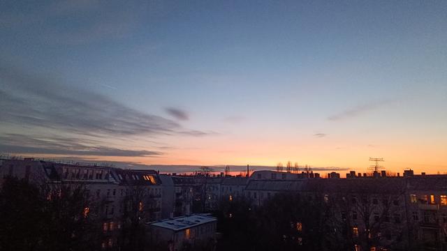 Sonnenuntergang über den Dächern von Berlin