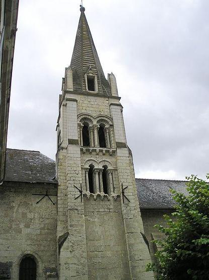 Eglise paroissiale Saint-Maurice à #Chinon (#IndreEtLoire) Eglise reconstruite au XIIe siècle et progressivement agrandie jusqu'au XVIe siècle. La basse nef fut ajoutée en 1543. Construction XIIe siècle, XVe si...
Suite 👉 https://monumentum.fr/monument-historique/pa00097666/chinon-eglise-paroissiale-saint-maurice
#Patrimoine #MonumentHistorique
Photo CC-BY-SA 4.0 : Rensi sur Wikipédia allemand
