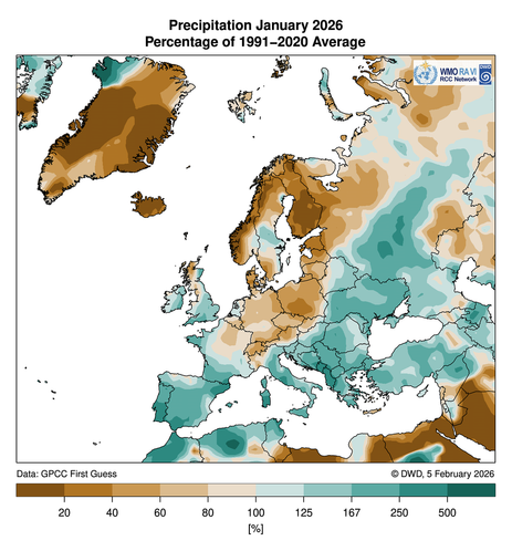 Europakarte der Monatsniederschläge im Januar 2026 in Prozent vom Klimamittel 1991-2020.  In Nordeuropa war es trockener als normal, teilweise fiel weniger als 20% des Klimamittels. Im Süden und teilweise im Osten war es dagegen durchweg nasser als normal, gebietsweise fiel mehr als das Doppelte des Klimamittels.