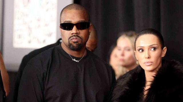 بيانكا سينسوري تكشف بدء تواصلها مع كانييه ويست خلال زواجه من كيم كارداشيان