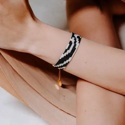 Elevate Your Style with Our Chic Beaded Bracelet