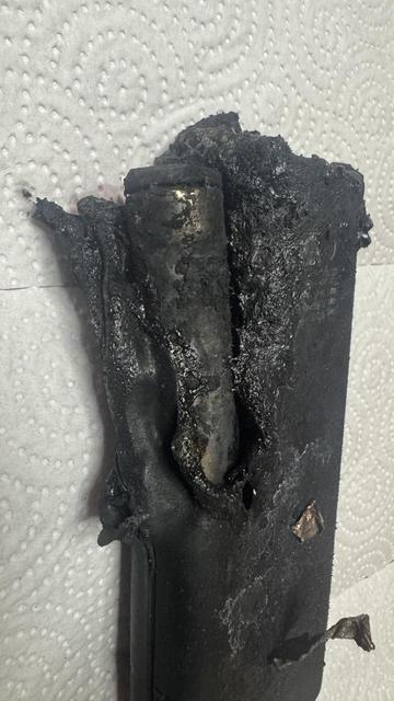 Explodierte Powerbank 1h nach dem Brand
