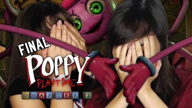 Dunkel y Rena están tapándose la cara aterrorizadas mientras Mommy Long Lengs, detrás, las abraza con los brazos por delante ocupando ella sola toda la miniatura.