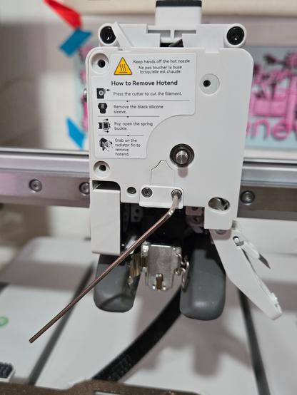 The printing unit of a 3d printer partly disassembled
