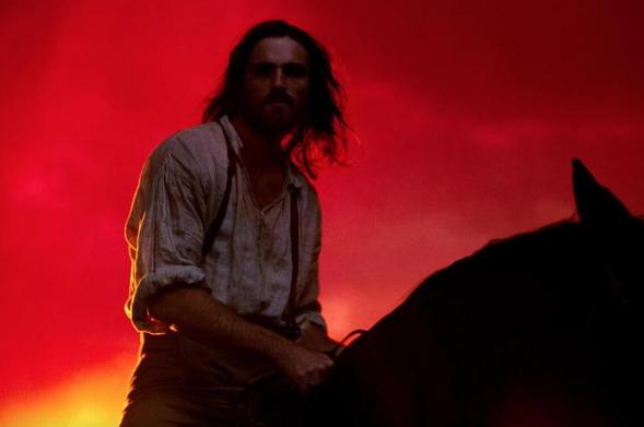 Jacob Elordi como Heathcliff en 'Cumbres borrascosas' (WARNER BROS)