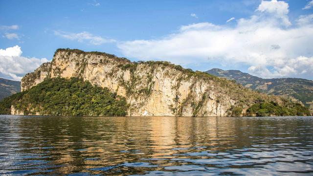 Less grand, more green - © ADDICTIVE STOCK / pocstock