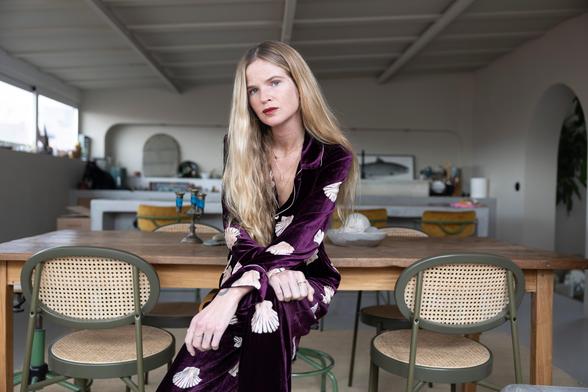 María Rosenfeldt, hija de la artista Ouka Leele, en su casa de Madrid.