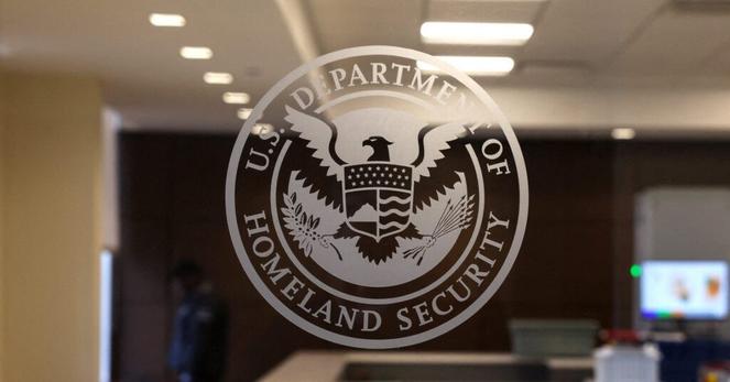 米国土安全保障省報道官が退任へ、強硬な移民対策への反発強まる中 | ロイター