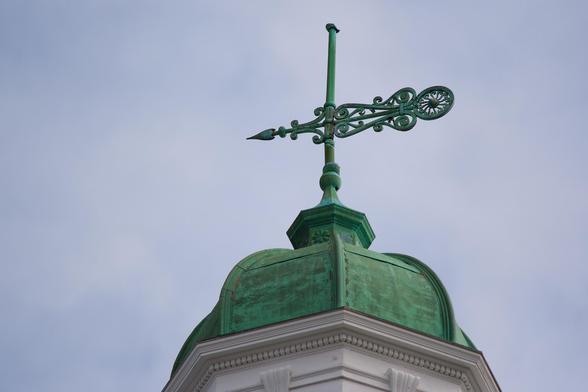 The weather vane on top of the restored old Bristol State House, on the town square.