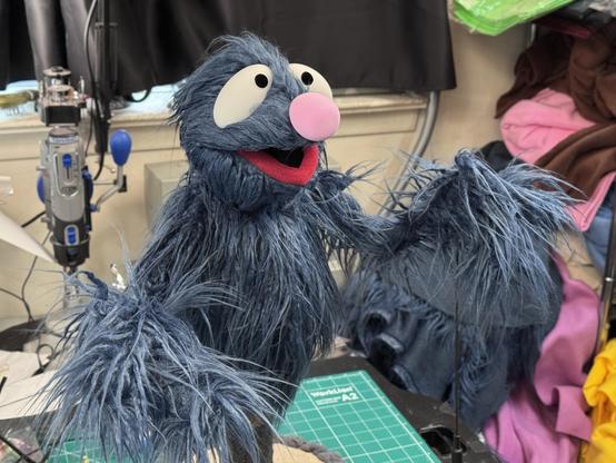 A Grover like monster puppet, full right view