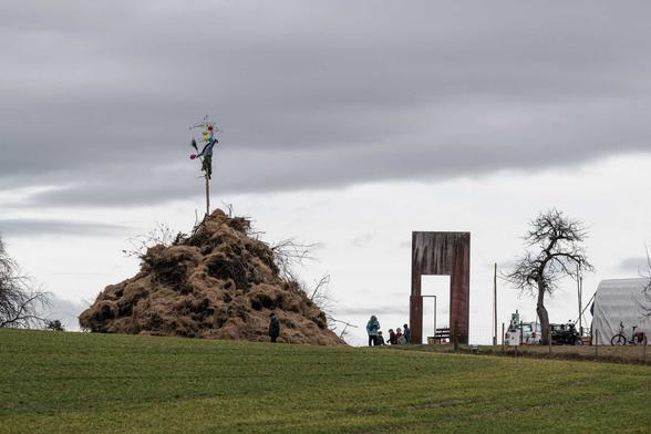 Aufgebaut, nachmittags