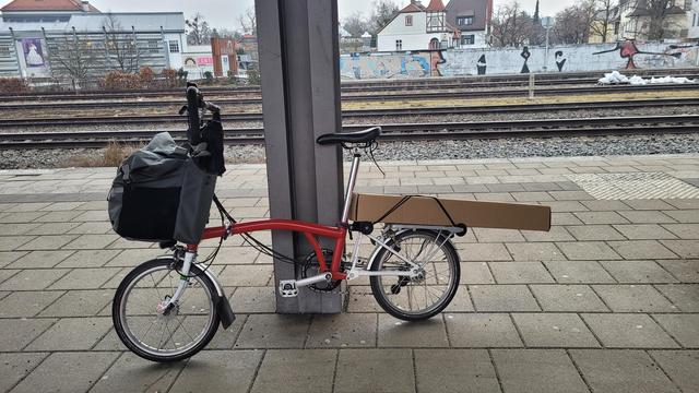 Heavily loaded folding bike