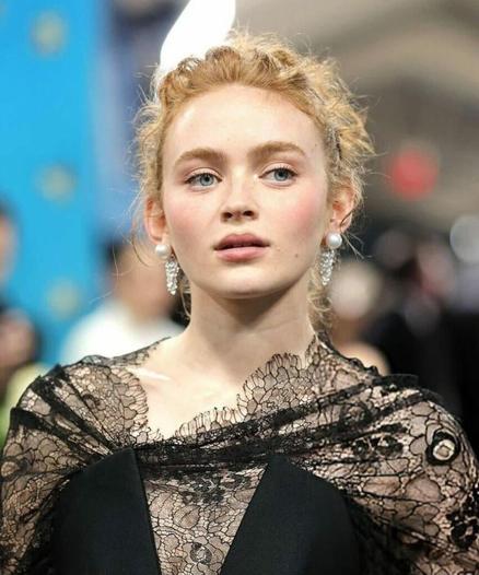 Sadie sink