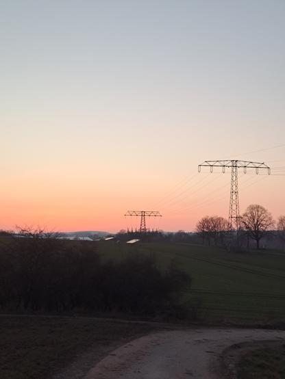 Blick Richtung Westen
Sonnenuntergang mit blauen roten Himmel
