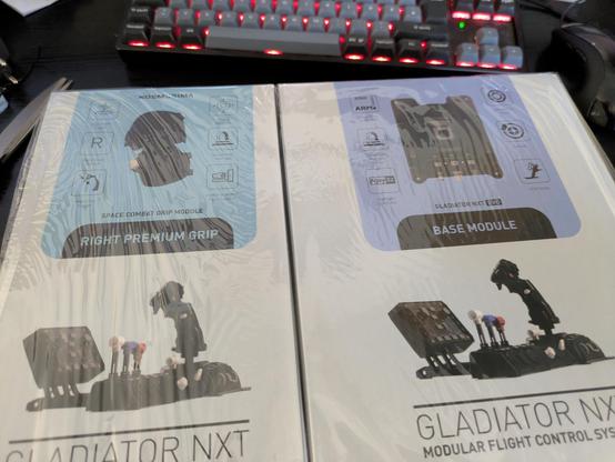 Packaging, Gladiator NXT joystick, base & stick